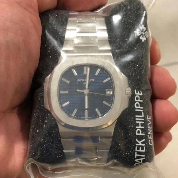 Buy Patek Philippe Nautilus 5711/1P SE