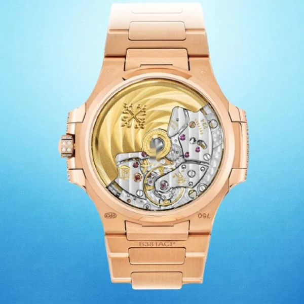 Patek Philippe 7021/1R-001 Nautilus - Image 2