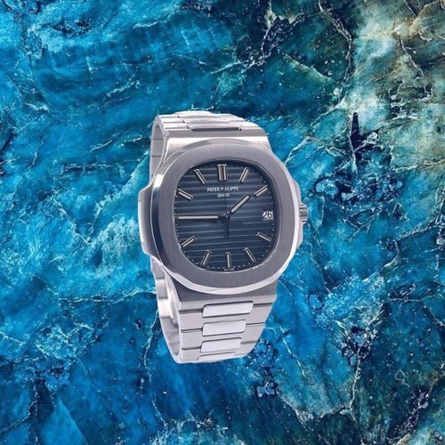 Patek Philippe Nautilus 5711 BLUE FULL SET SERVICE LIKE NOS - Image 3