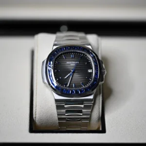 Patek Philippe Nautilus 5711/111P Platinum Blue Sapphire
