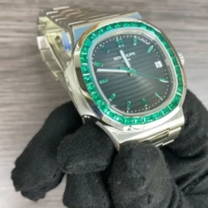 Patek Philippe Nautilus 5711/113p-001 Emerald Nautilus