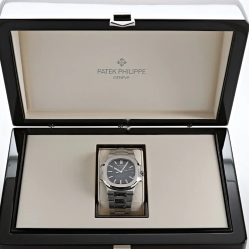 Patek Philippe Nautilus 5711/1A Blue Dial - Image 3
