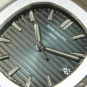 Patek Philippe Nautilus 5711/1A Blue-Black Dial 2015 Full Set & Full Serviced