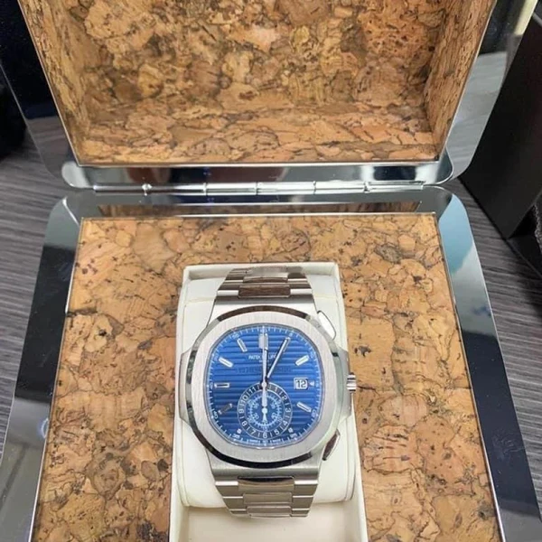 Patek Philippe Nautilus 5976/1G White