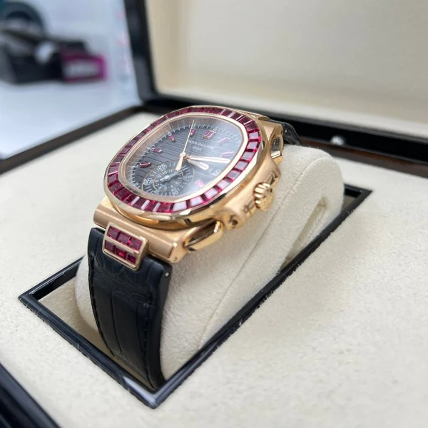 Patek Philippe Nautilus Chronograph Gem-Set Rubies 5980/12R - Image 2