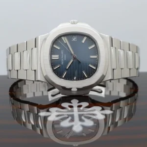 Patek Philippe Nautilus Jumbo 40mm blue gray / blau grau Ref. 5711 – German LC100 Full Set – 1st. owner