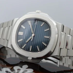 Patek Philippe Nautilus Jumbo 40mm blue gray / blau grau Ref. 5711 – German LC100 Full Set – 1st. owner